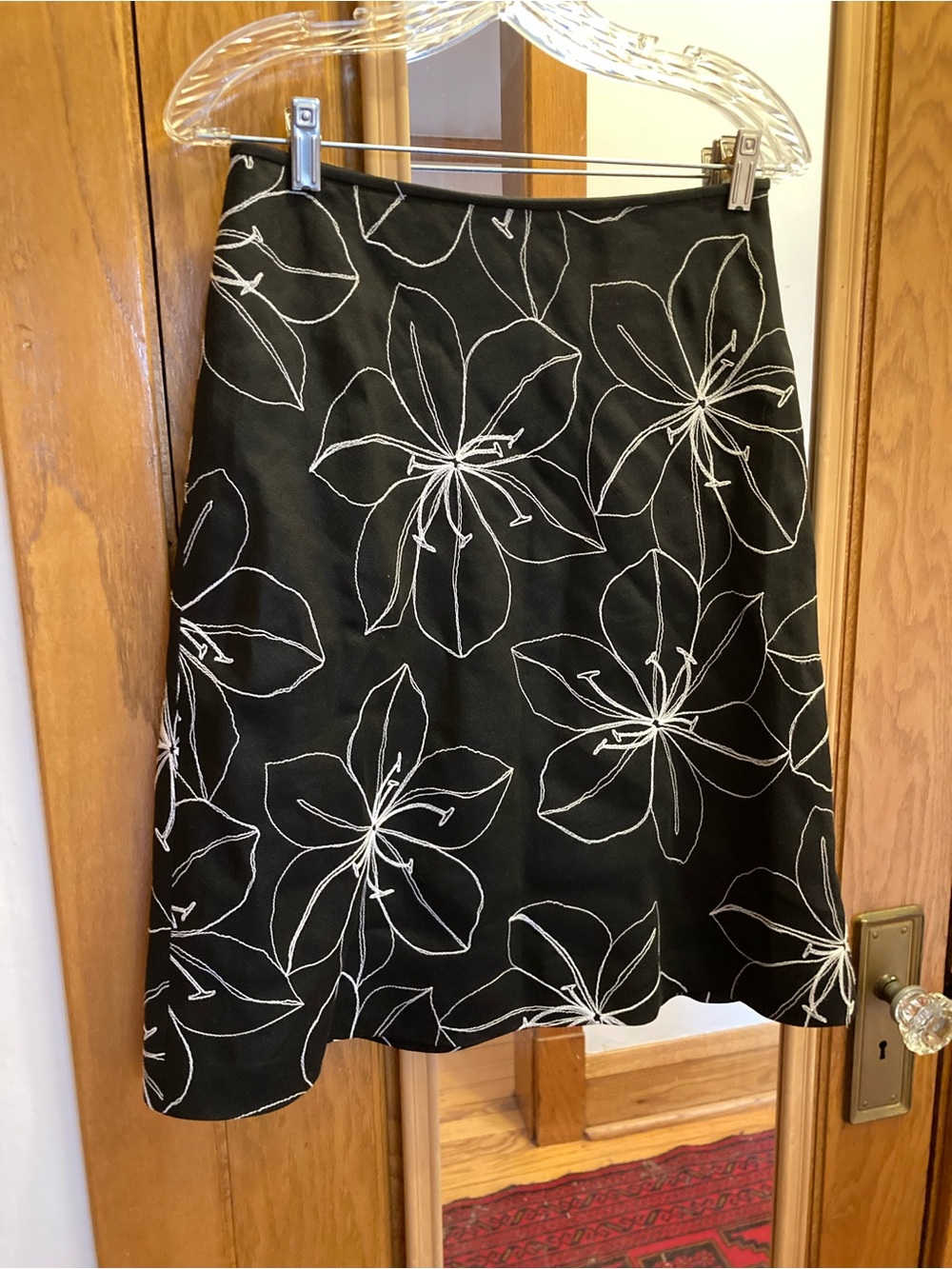 Ann Taylor Linen Silk Blend Embroidered Floral A-Line Skirt Black White 2/S
